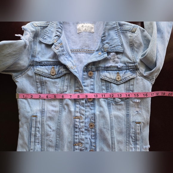 KanCan Los Angeles Distressed Raw Hem Denim Jacket - XS - Picture 3 of 6